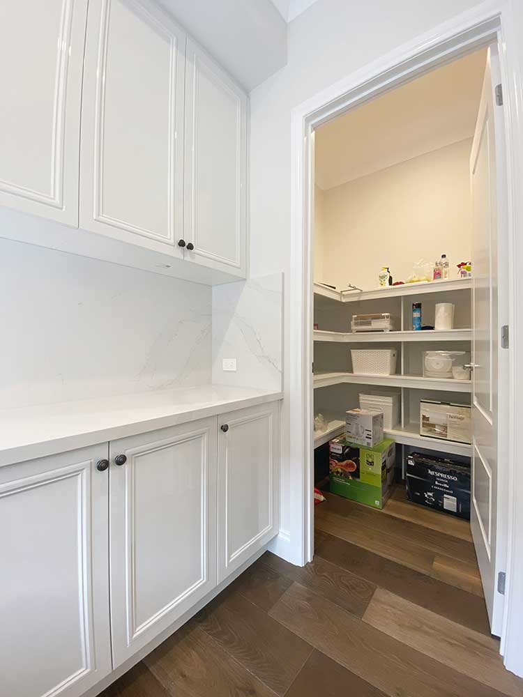 Modern And Elegant Kitchen Cabinetry For Stylish Storage Heighet