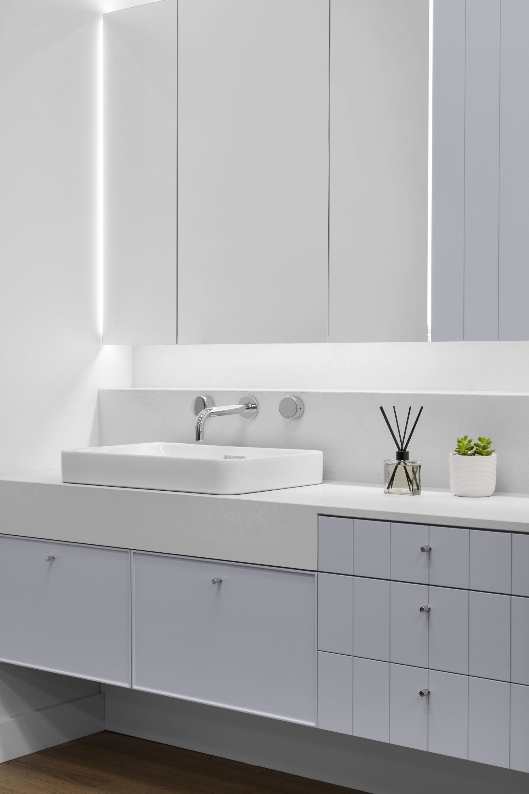 Hawthorn Vanity