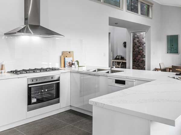 Small Kitchen Renovation at Best Prices - Kind Kitchens