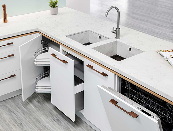 Modular Kitchen V/S Custom Made Kitchen Modular Kitchen V/S Custom Made Kitchen