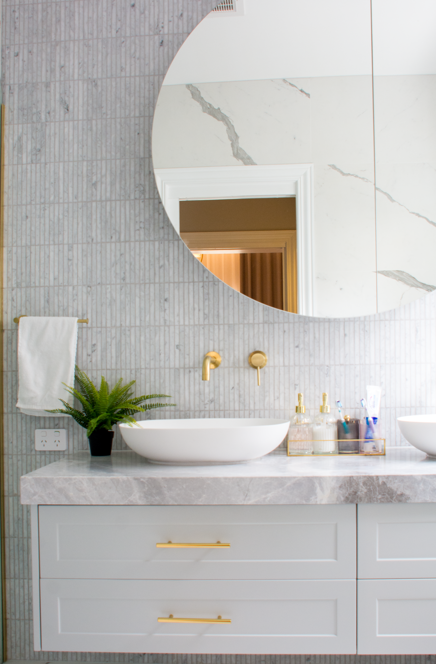 Deepdene Master Vanity-1-1